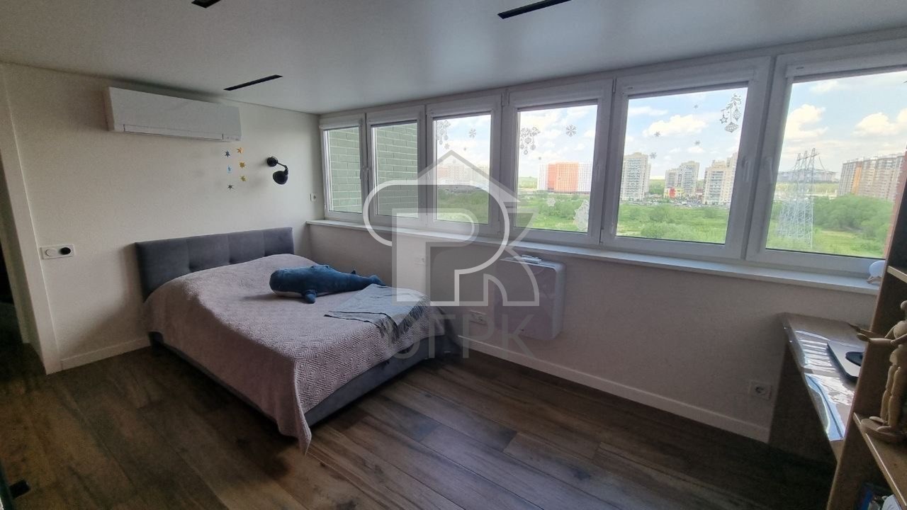 Купить 4-комнатную квартиру, №389162