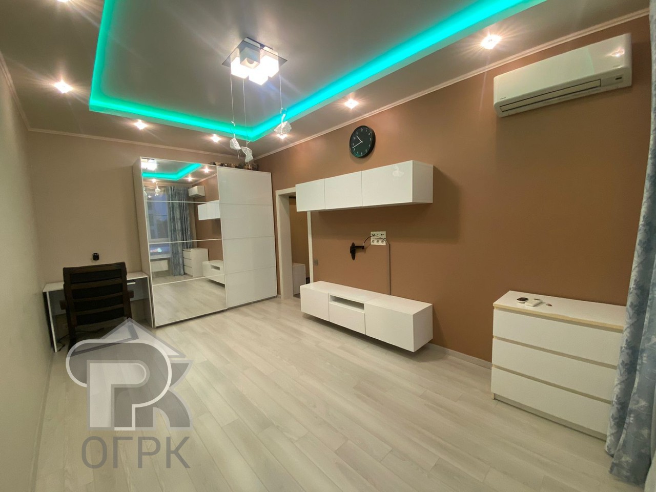Купить 1-комнатную квартиру, №370963