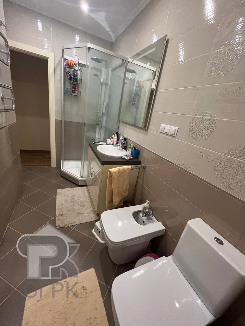 Купить 4-комнатную квартиру, №387402