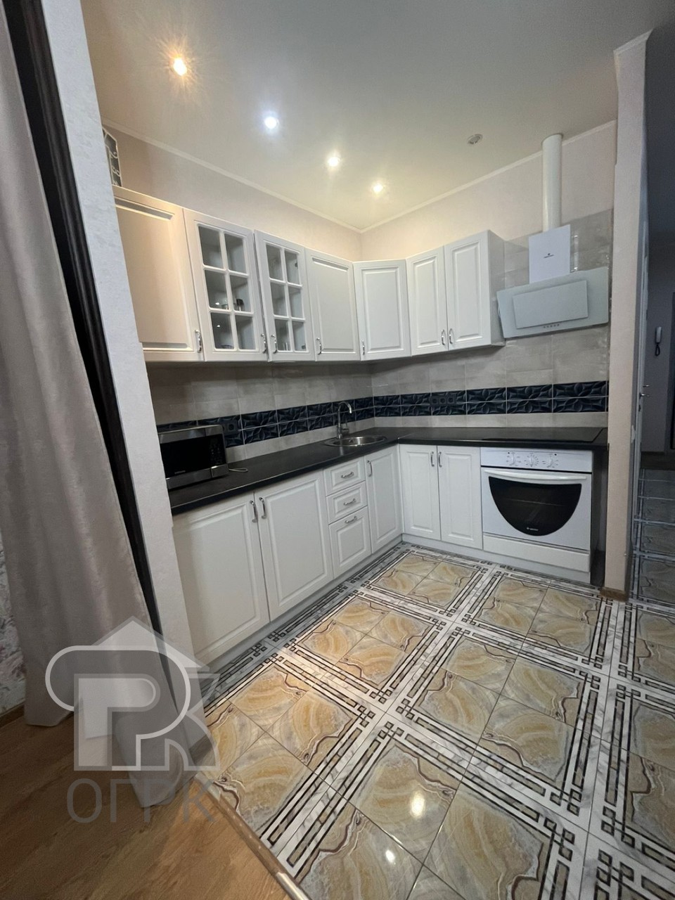 Купить 7-комнатную квартиру, №386900