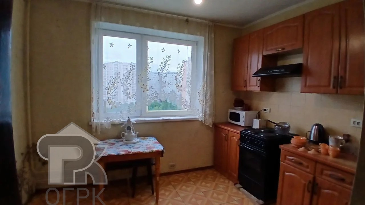 Купить 3-комнатную квартиру, №390057