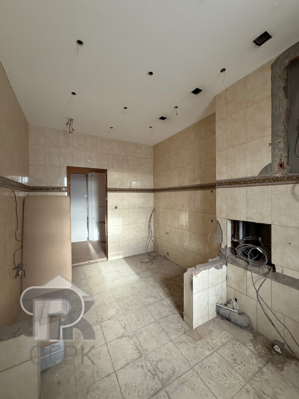 Купить 4-комнатную квартиру, №388296