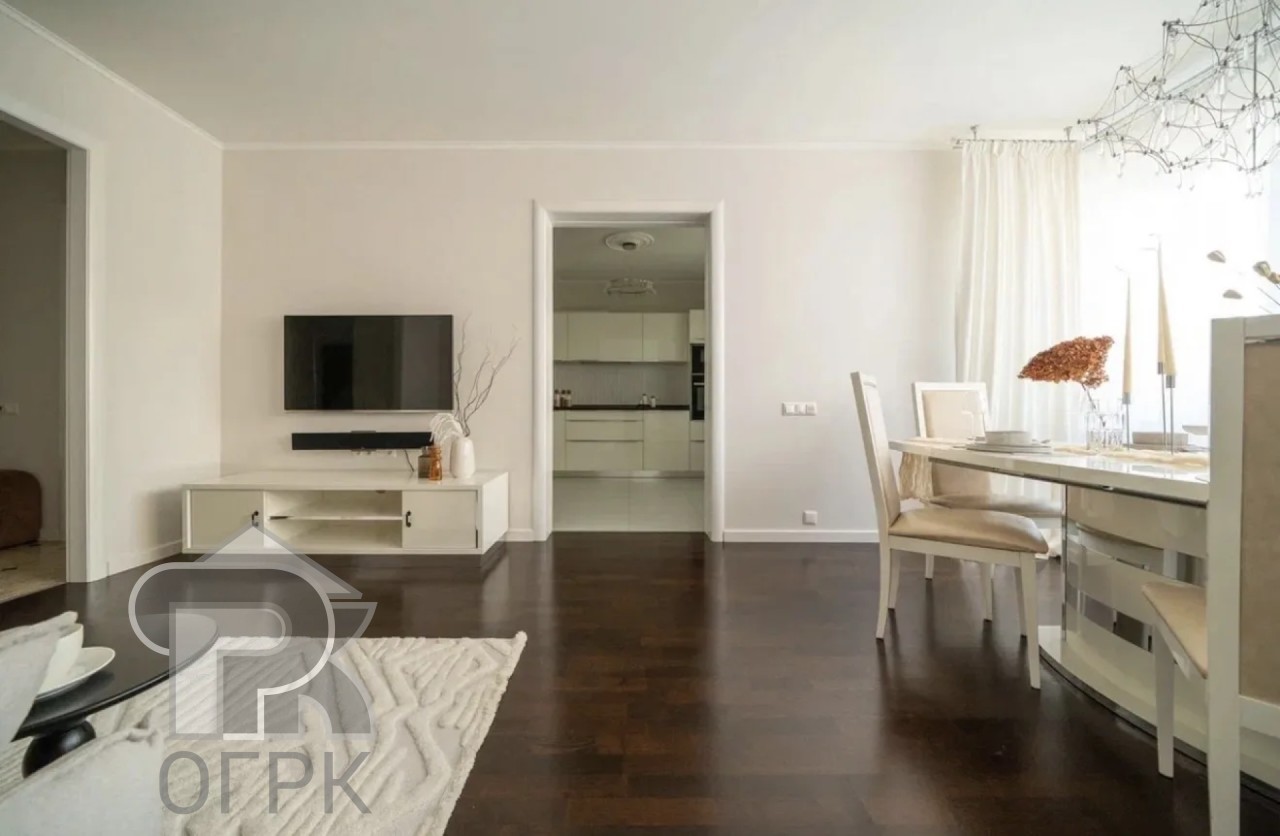 Купить 3-комнатную квартиру, №389135