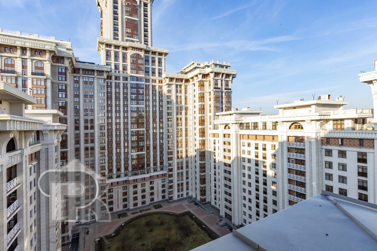 Купить 4-комнатную квартиру, №387262