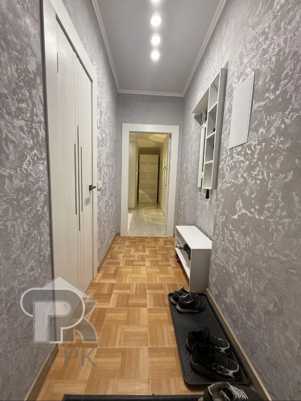 Купить 3-комнатную квартиру, №390166