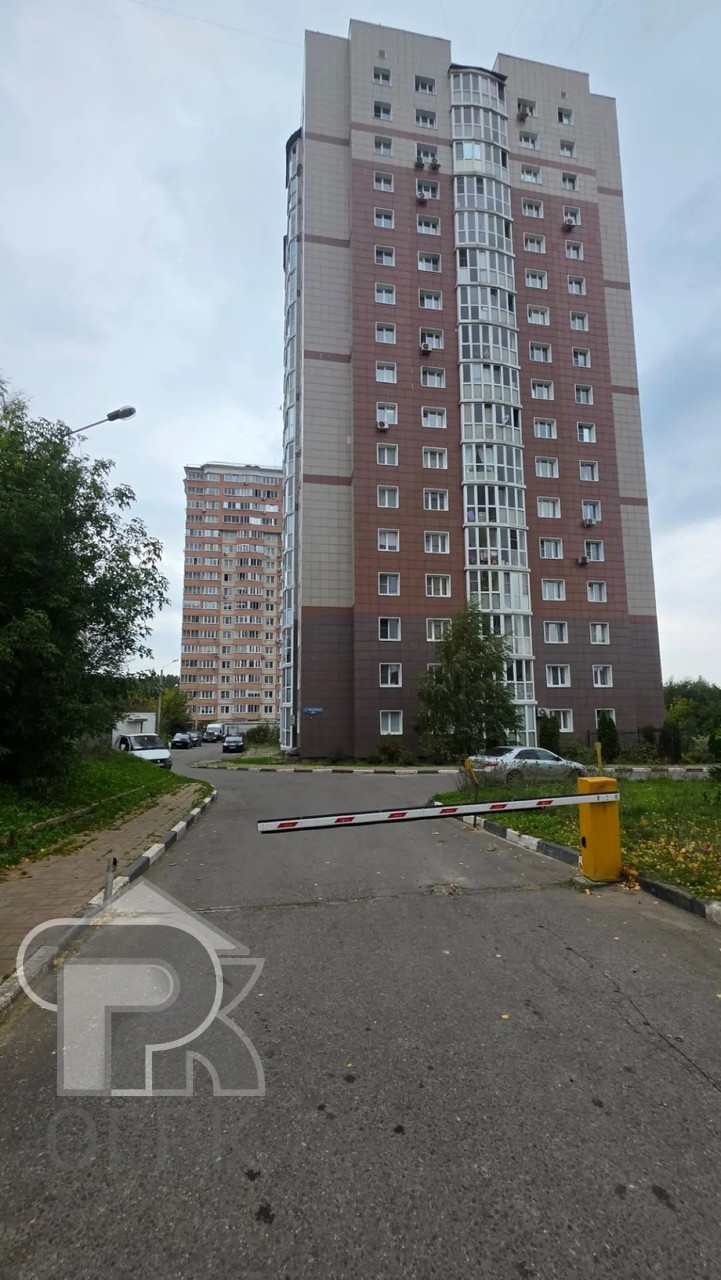 Купить 3-комнатную квартиру, №392092