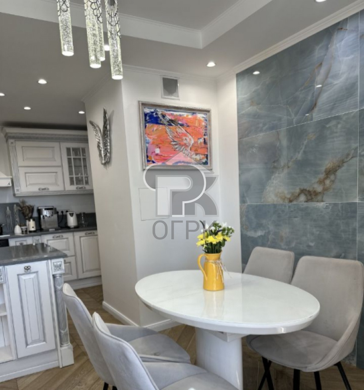 Купить 4-комнатную квартиру, №388760