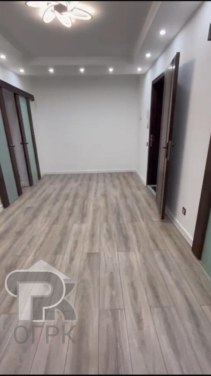 Купить 3-комнатную квартиру, №387478