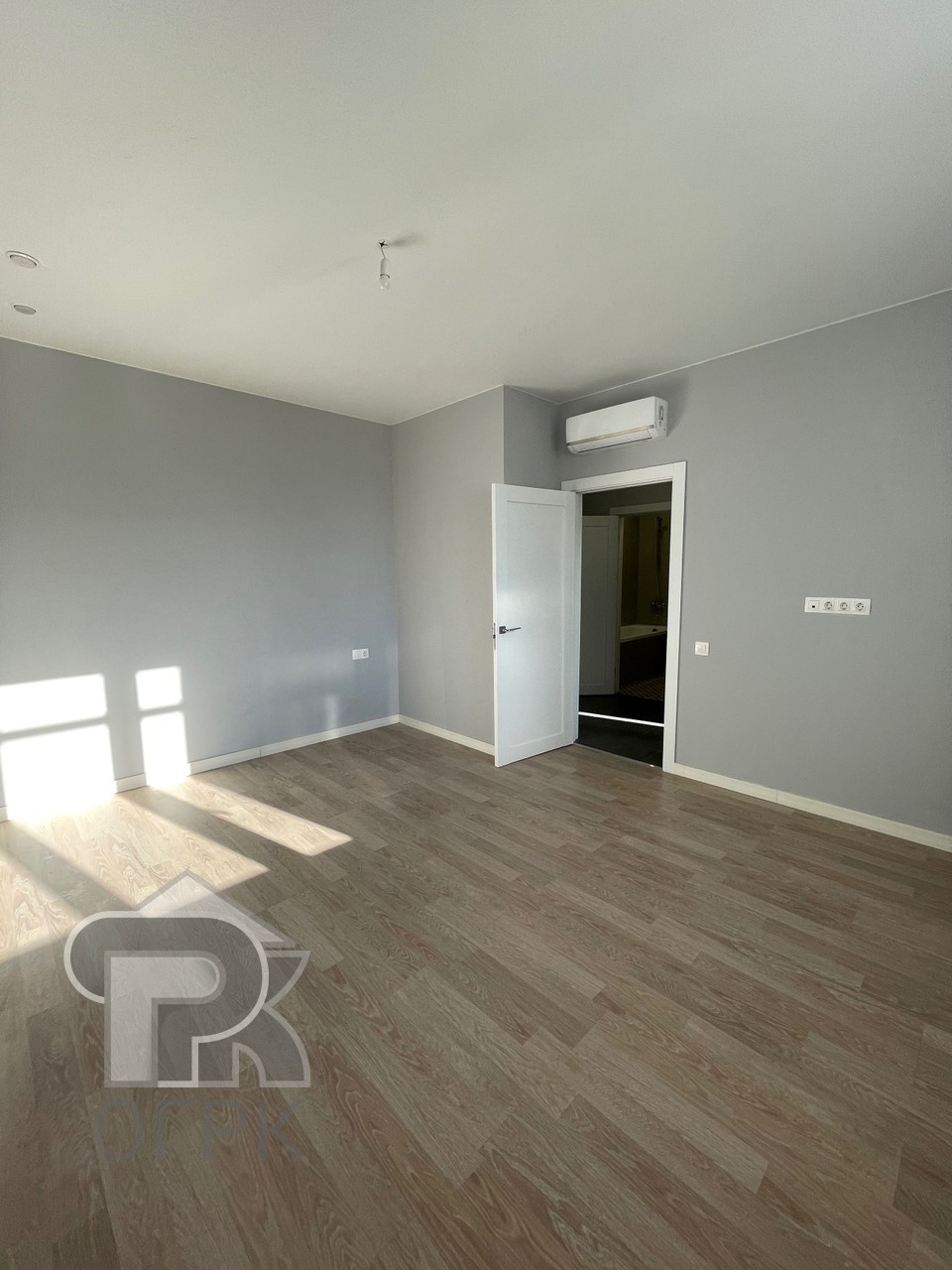 Купить 1-комнатную квартиру, №387555