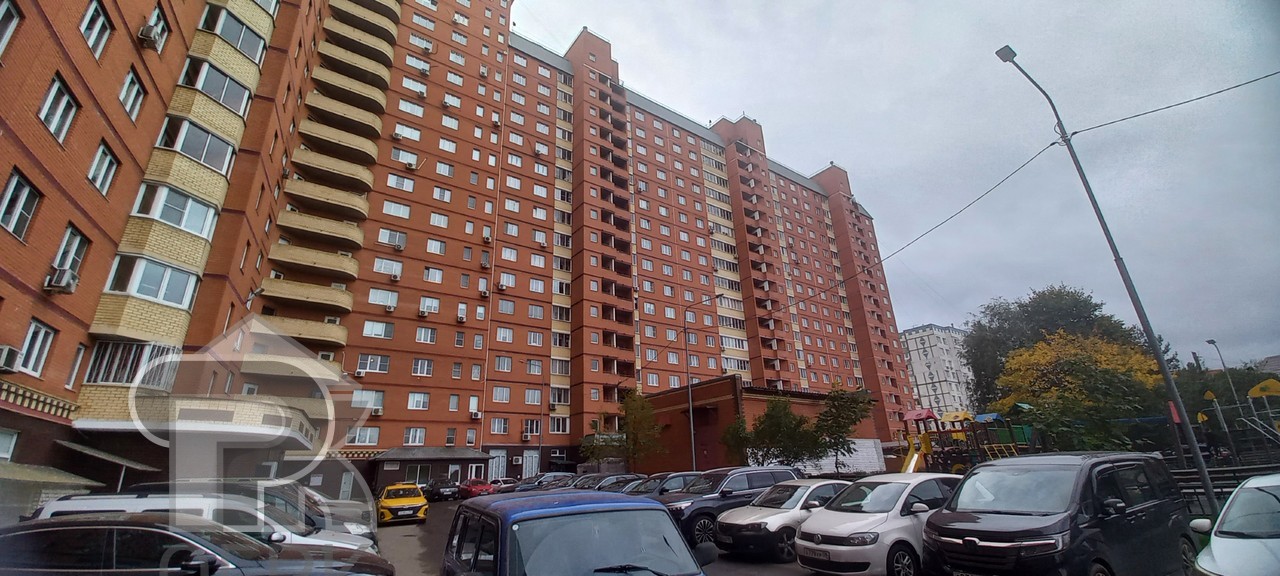Купить 4-комнатную квартиру, №392345