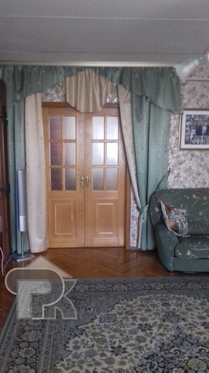 Купить 4-комнатную квартиру, №316553