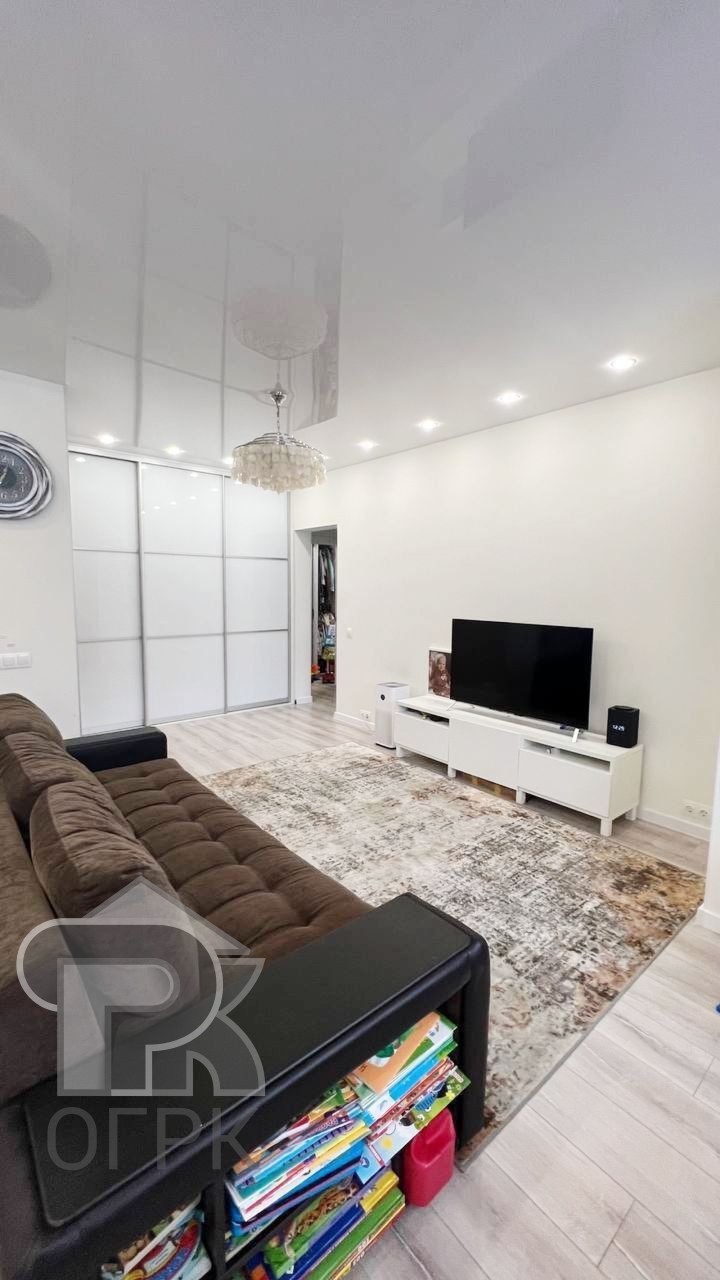 Купить 3-комнатную квартиру, №373161