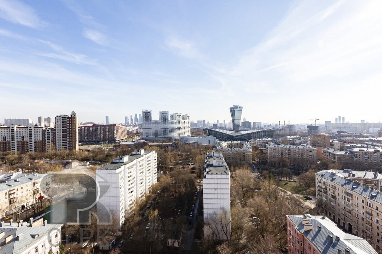 Купить 4-комнатную квартиру, №387262