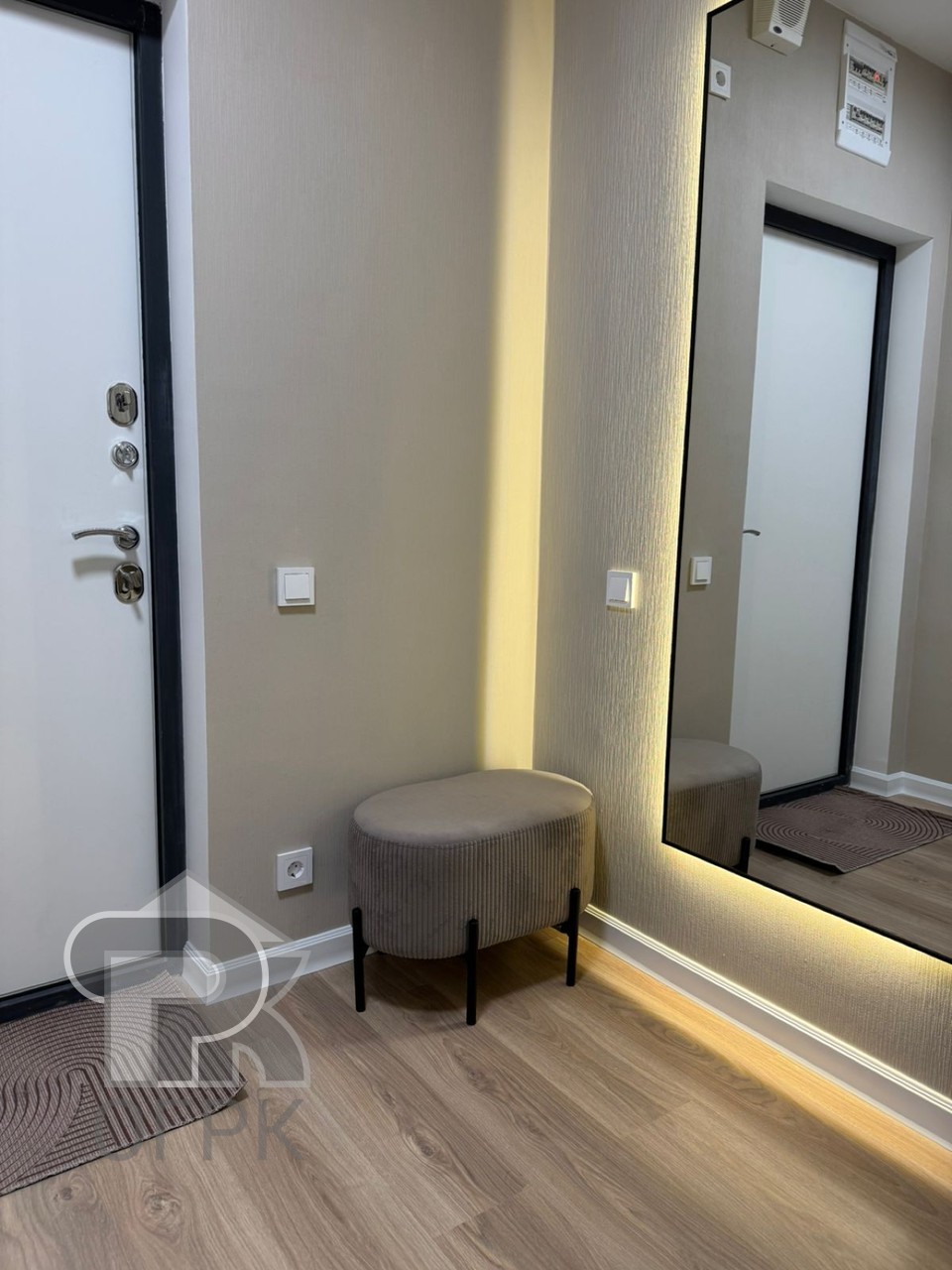 Купить 1-комнатную квартиру, №387786