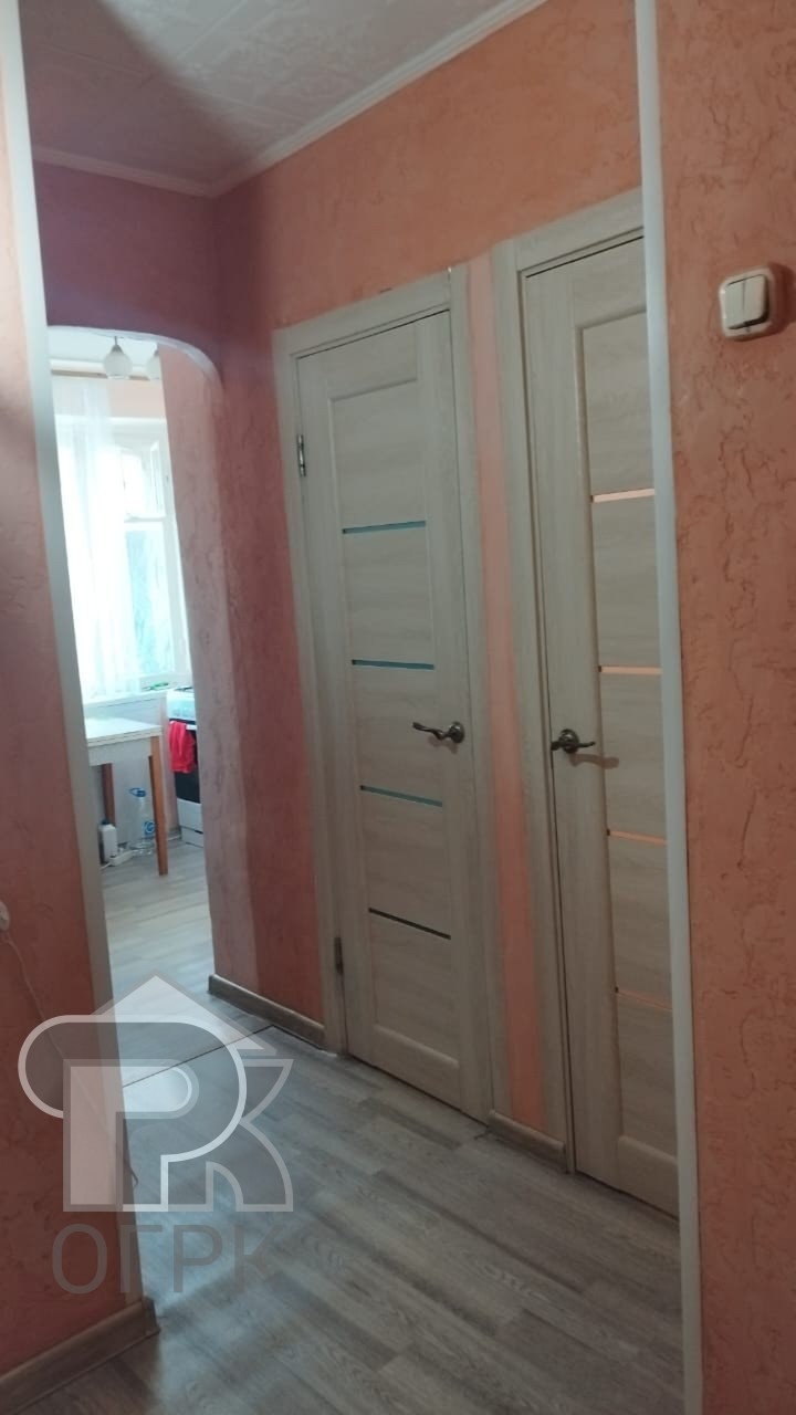 Купить 4-комнатную квартиру, №386745