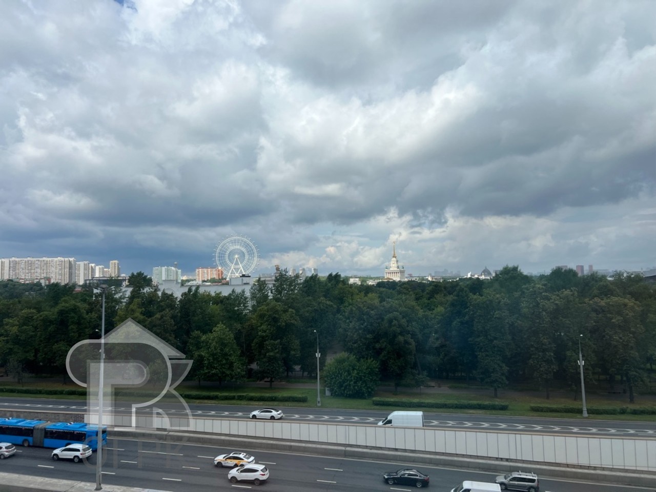 Купить 4-комнатную квартиру, №390624