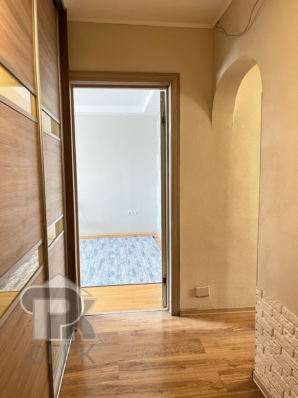 Купить 2-комнатную квартиру, №388195