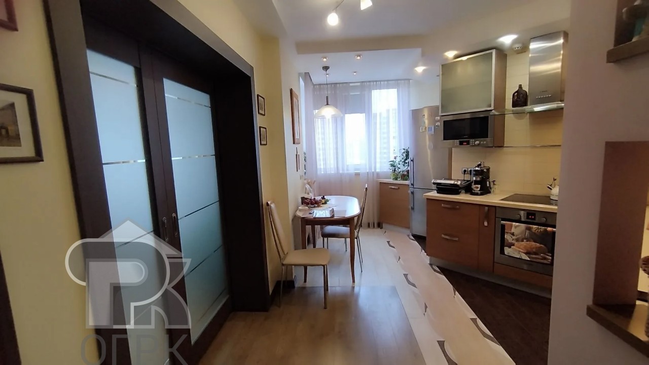 Купить 3-комнатную квартиру, №389257