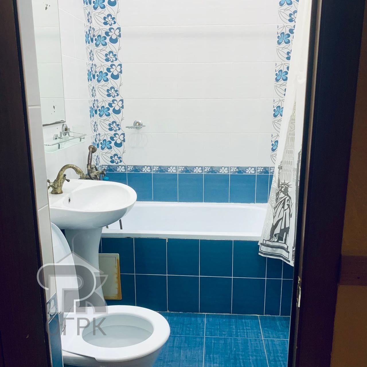 Купить 4-комнатную квартиру, №388090