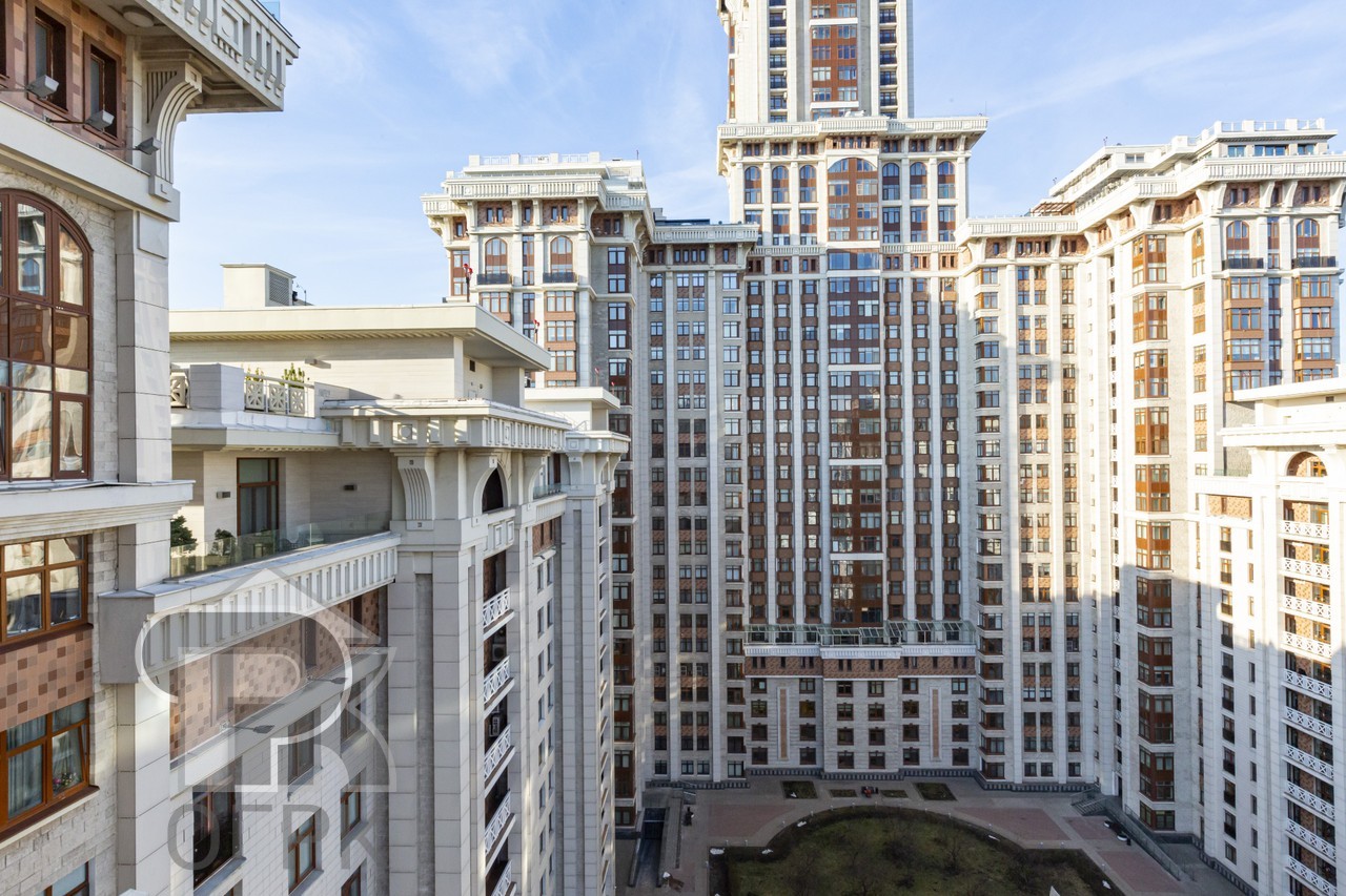 Купить 4-комнатную квартиру, №387262