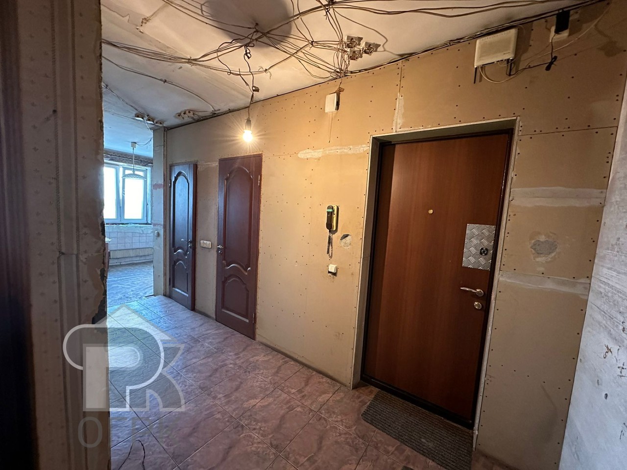 Купить 3-комнатную квартиру, №373005