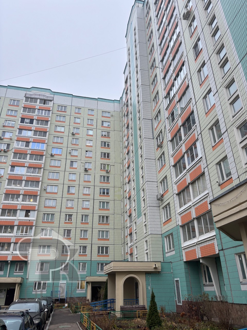 Купить 4-комнатную квартиру, №384519