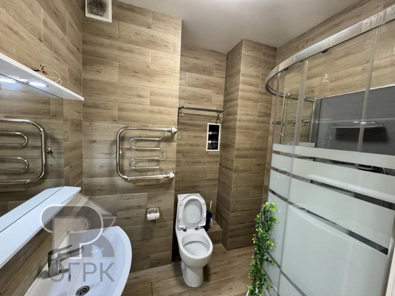 Купить 4-комнатную квартиру, №386747