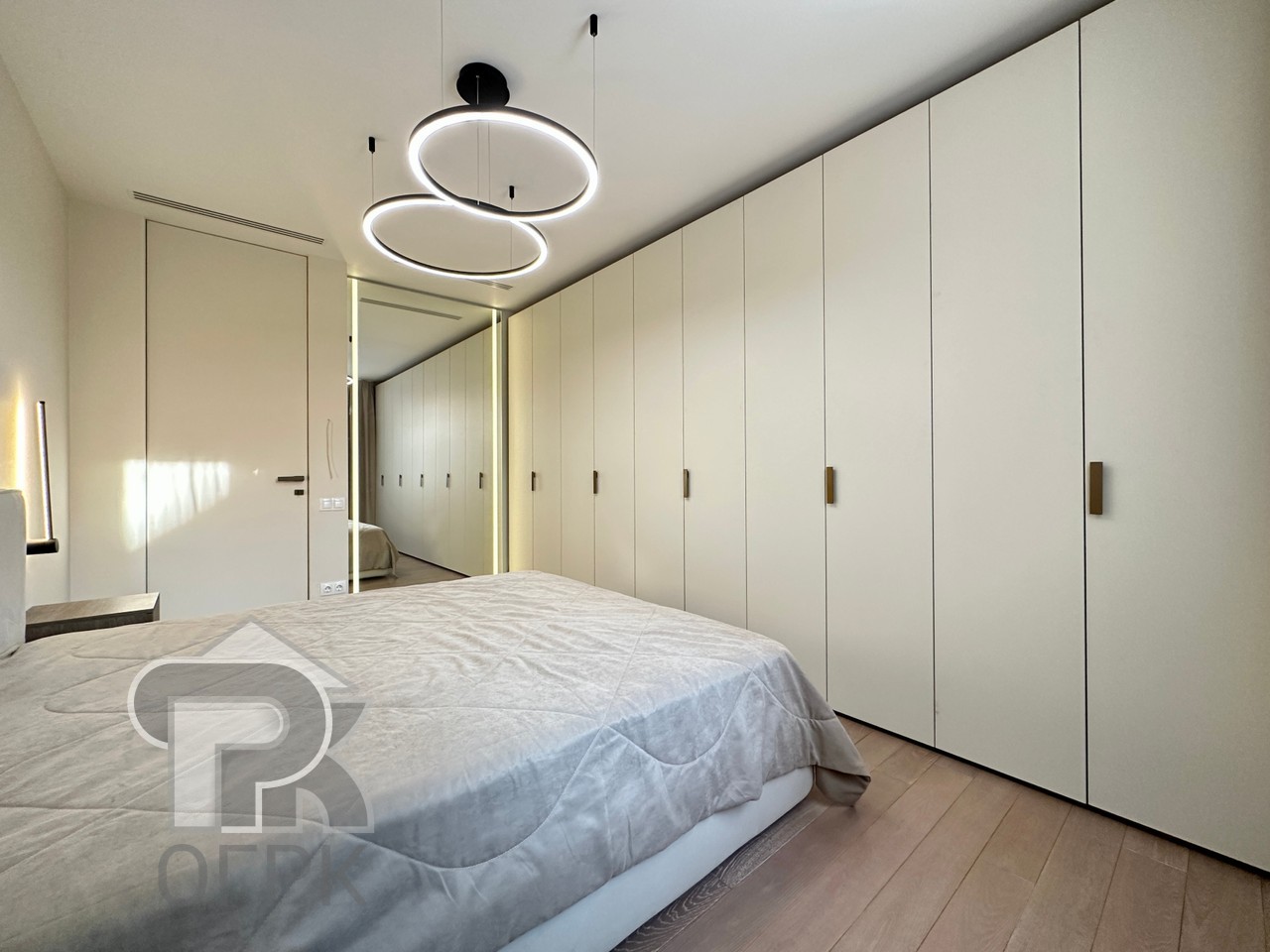 Купить 3-комнатную квартиру, №388269