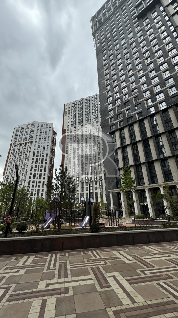 Купить 3-комнатную квартиру, №377240