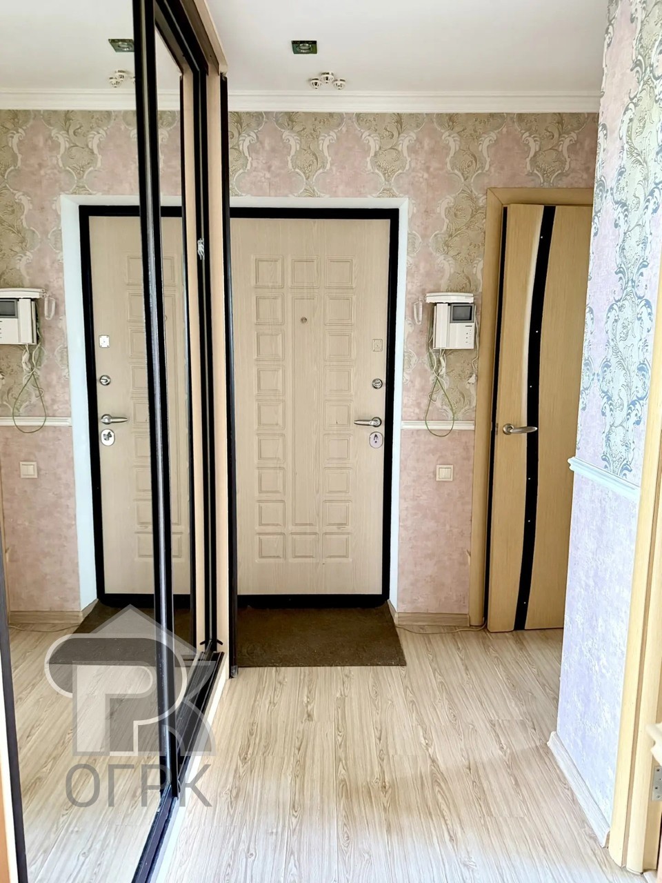 Купить 2-комнатную квартиру, №390651