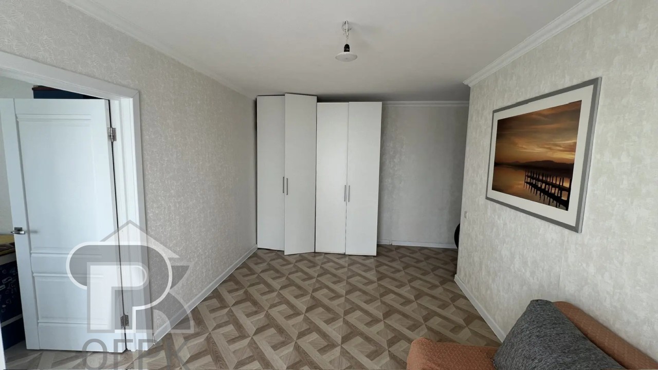 Купить 3-комнатную квартиру, №389300