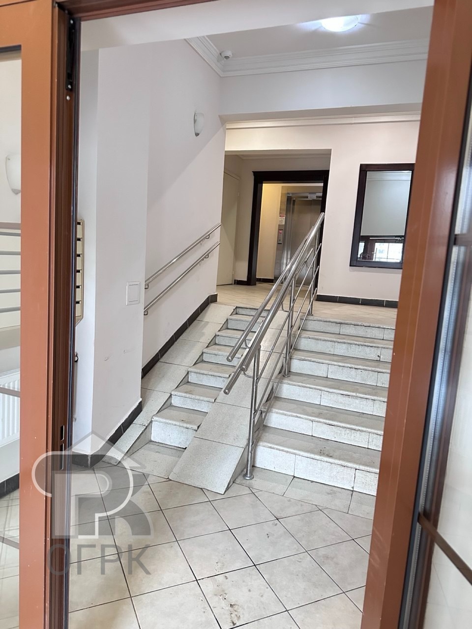 Купить 3-комнатную квартиру, №388165