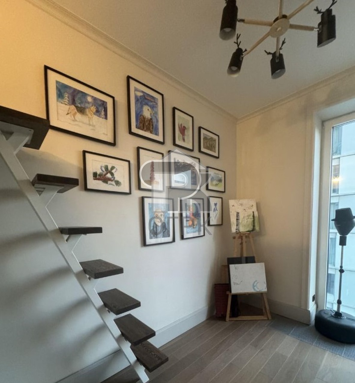 Купить 4-комнатную квартиру, №387649