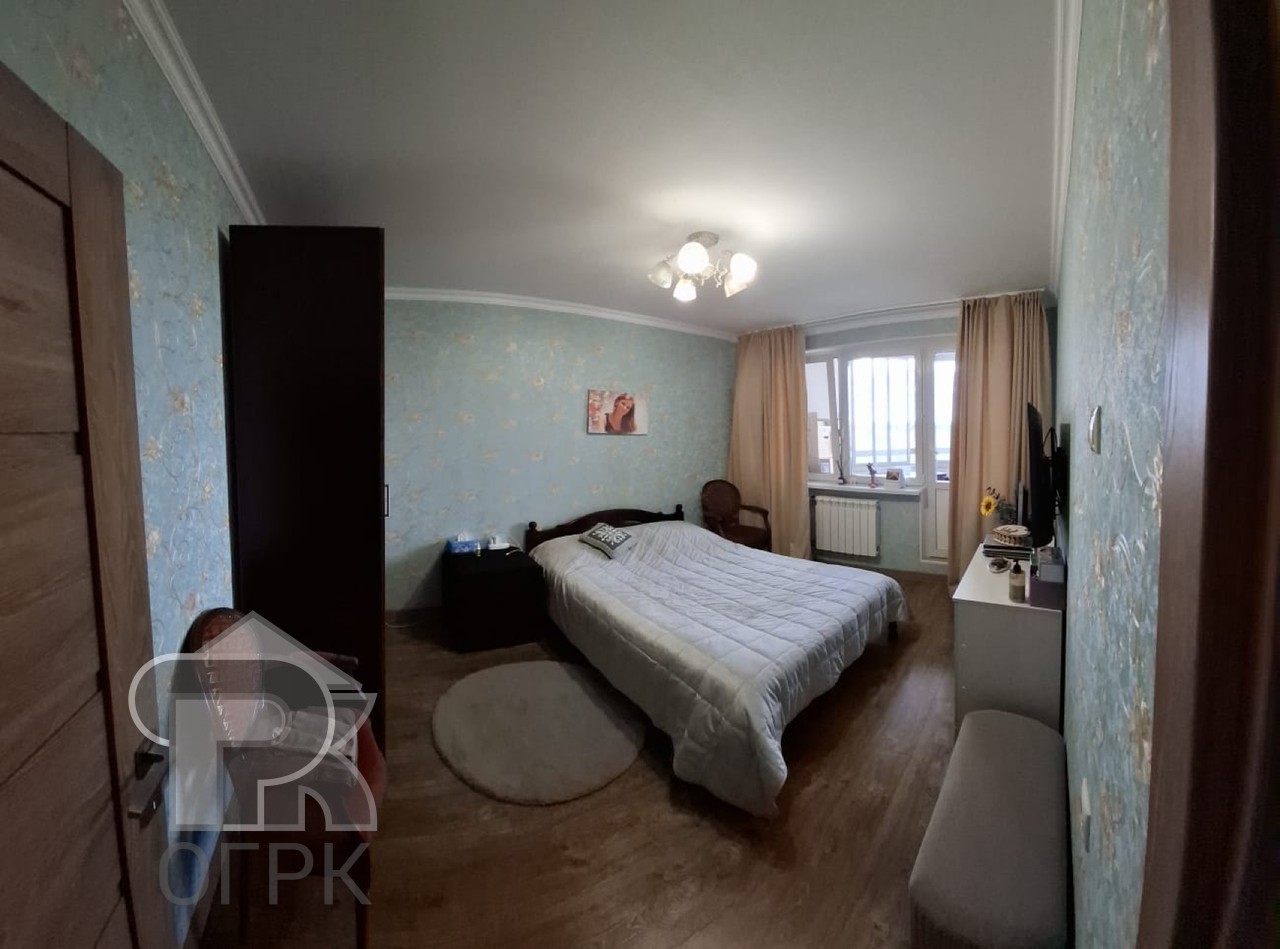 Купить 3-комнатную квартиру, №384807