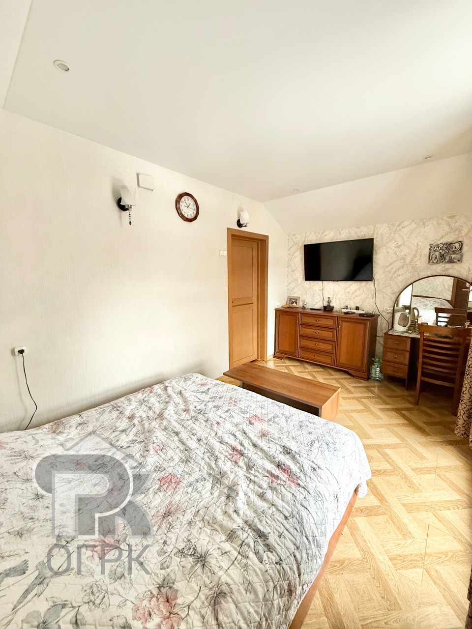 Купить 5-комнатную квартиру, №388482