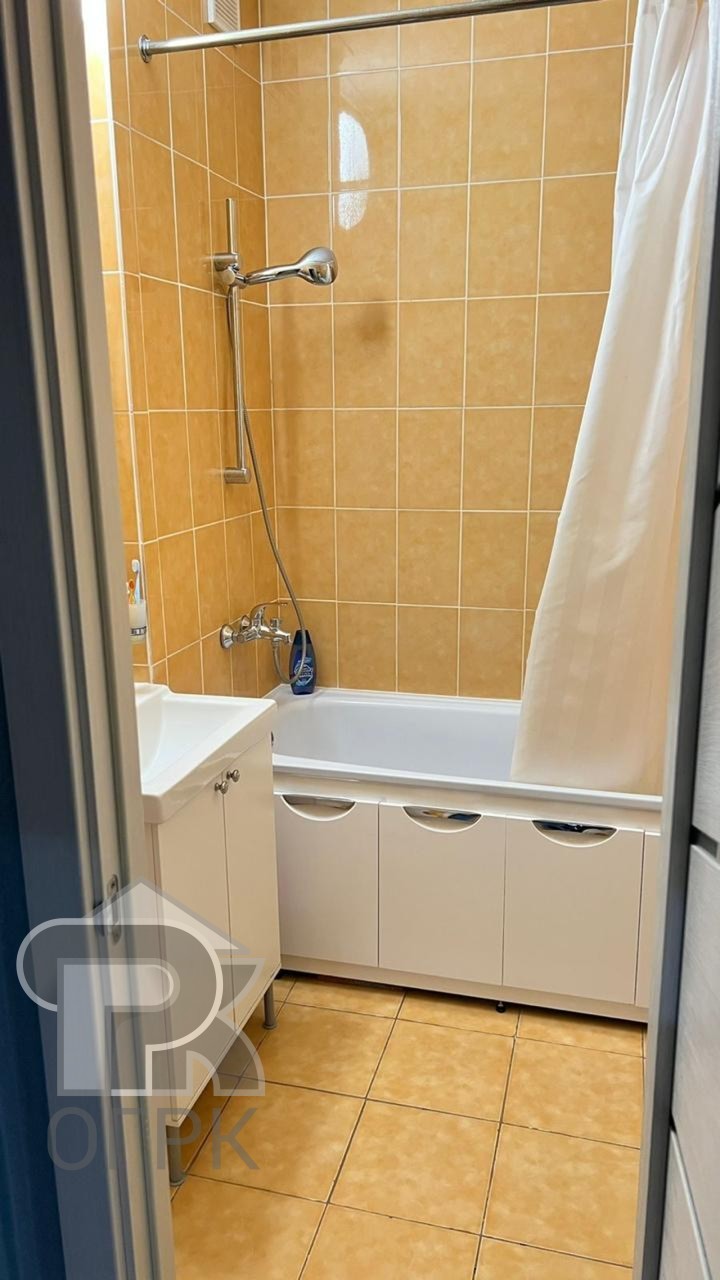 Купить 2-комнатную квартиру, №360475