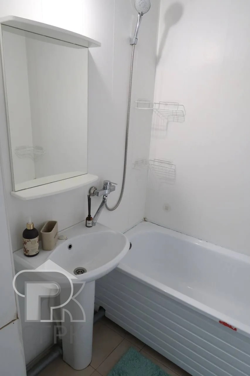 Купить 1-комнатную квартиру, №388967