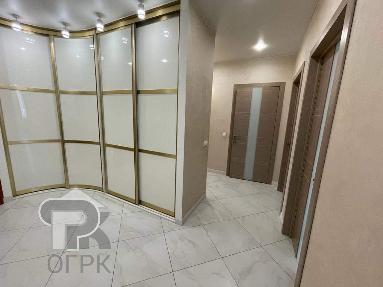 Купить 3-комнатную квартиру, №370932