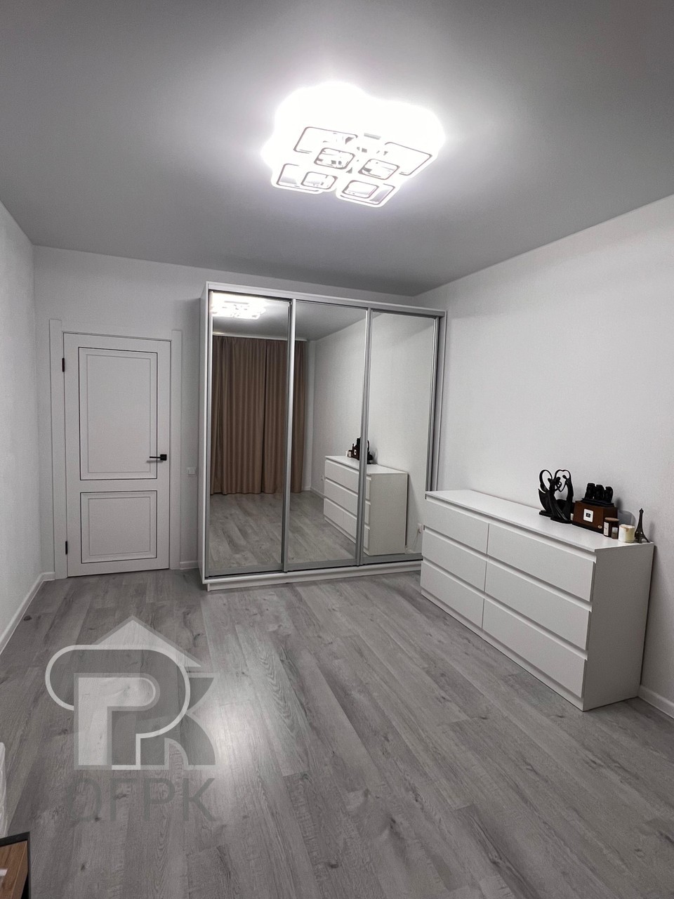 Купить 2-комнатную квартиру, №387576