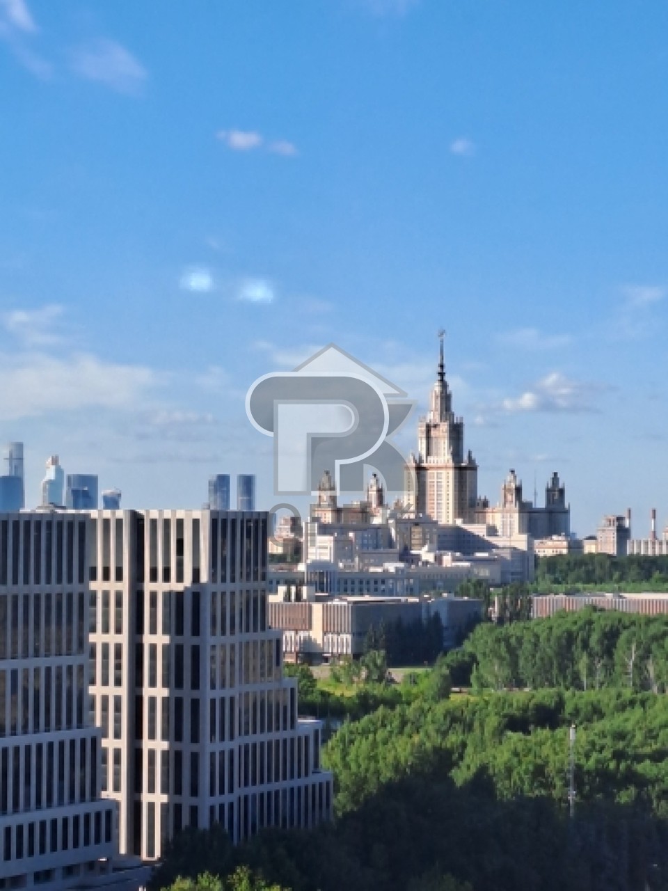 Купить 4-комнатную квартиру, №390492
