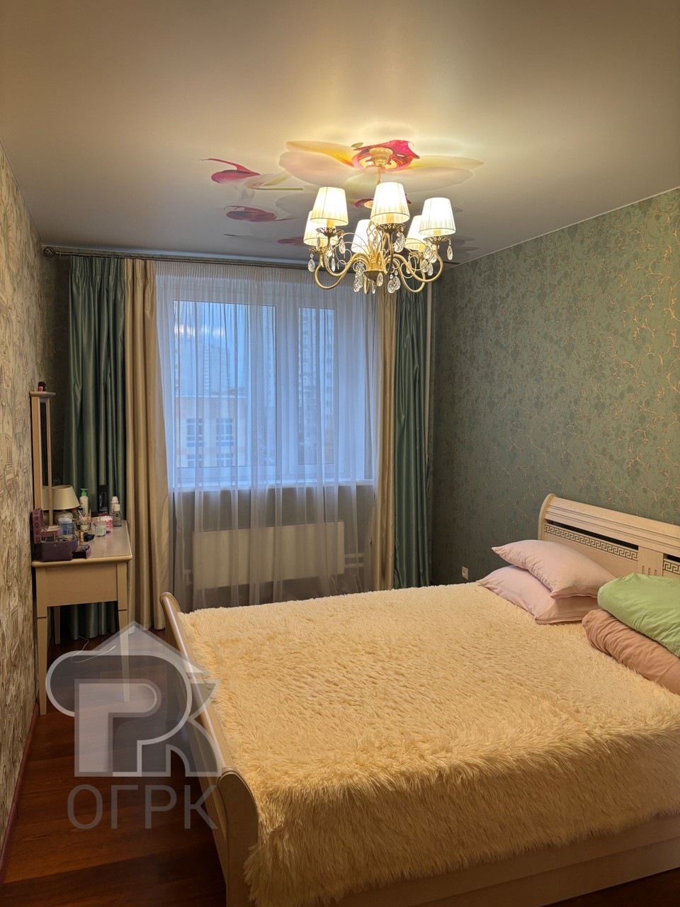 Купить 4-комнатную квартиру, №384519
