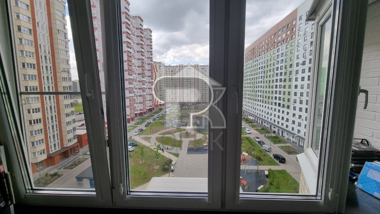 Купить 4-комнатную квартиру, №389162