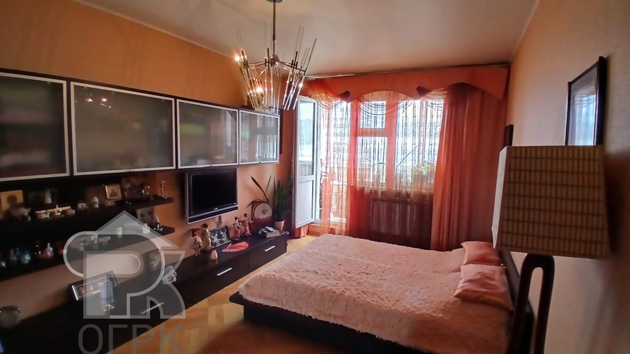 Купить 3-комнатную квартиру, №385768