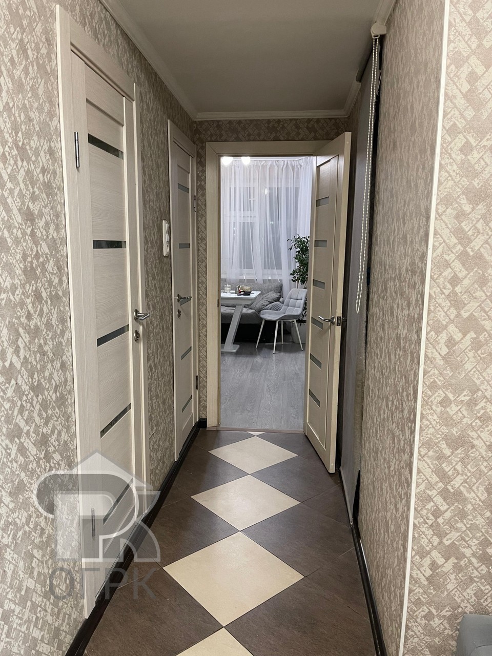 Купить 3-комнатную квартиру, №387028