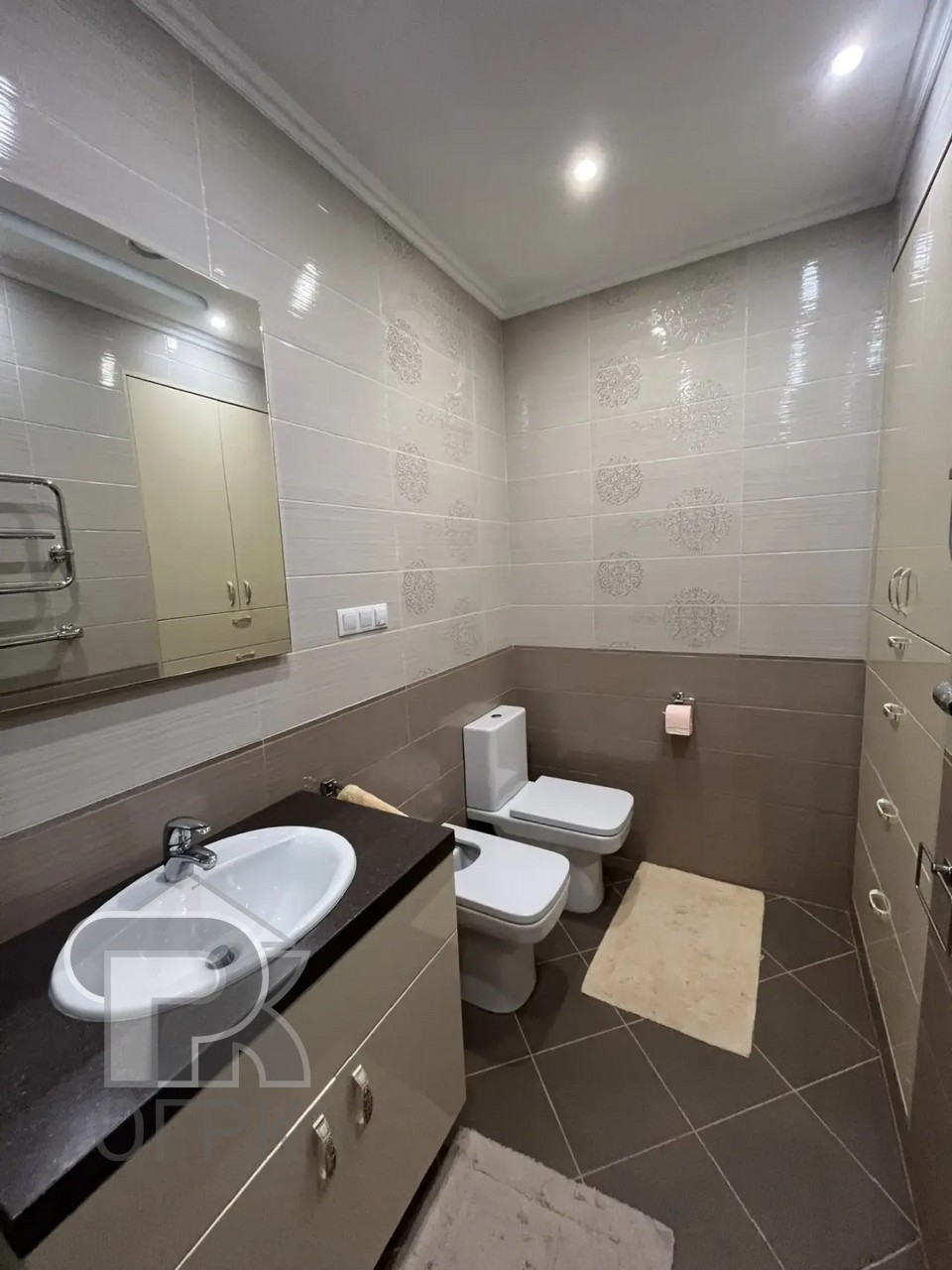 Купить 4-комнатную квартиру, №388307