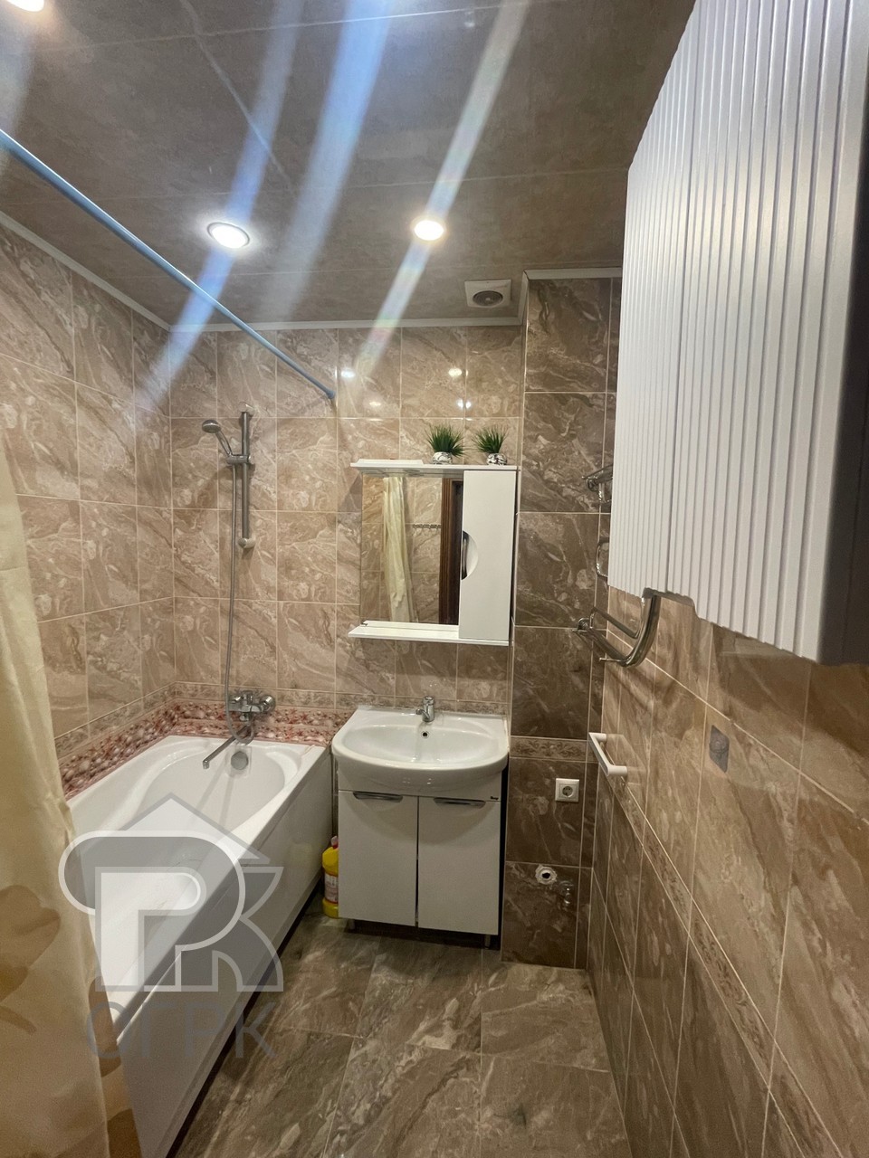 Купить 3-комнатную квартиру, №389089