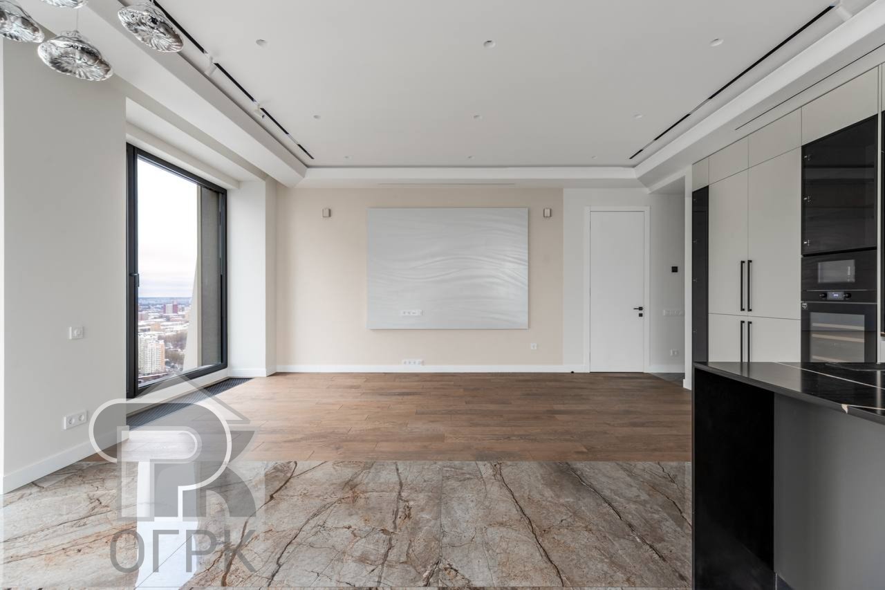 Купить 4-комнатную квартиру, №388121