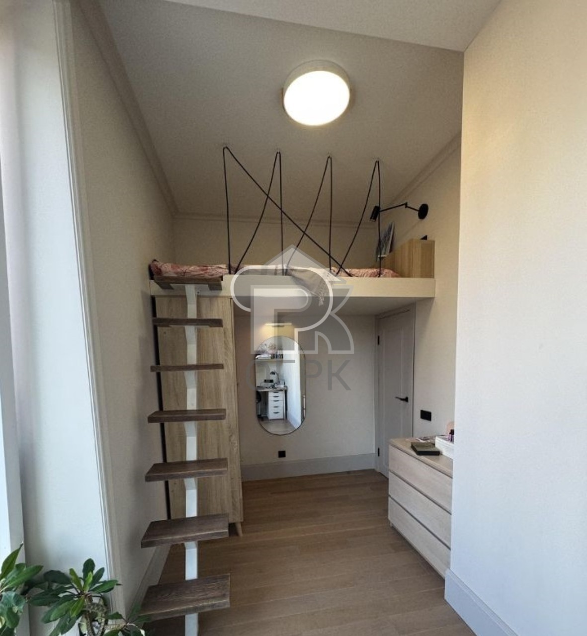 Купить 4-комнатную квартиру, №387649