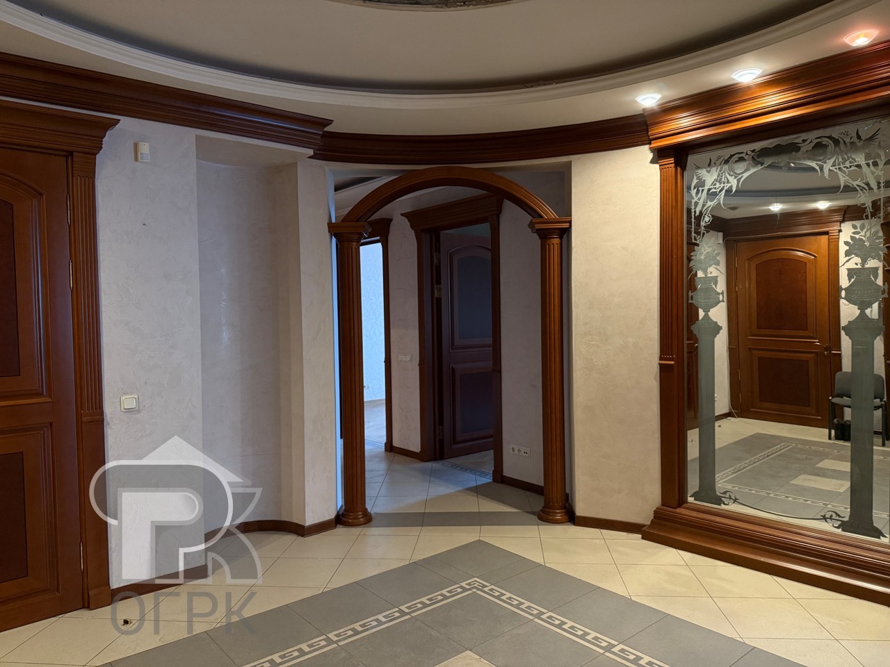 Купить 4-комнатную квартиру, №388275