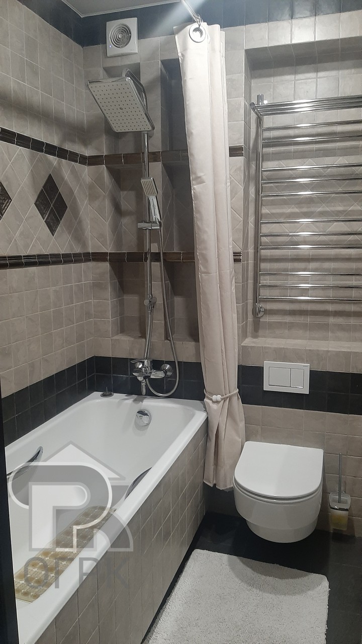 Купить 4-комнатную квартиру, №388850